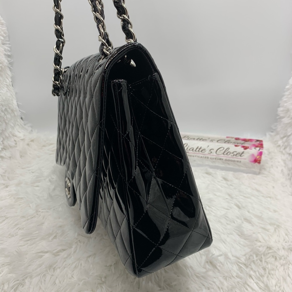 ❌SOLD❌ CHANEL classic Maxi black patent Flap Bag - Picture 13 of 15